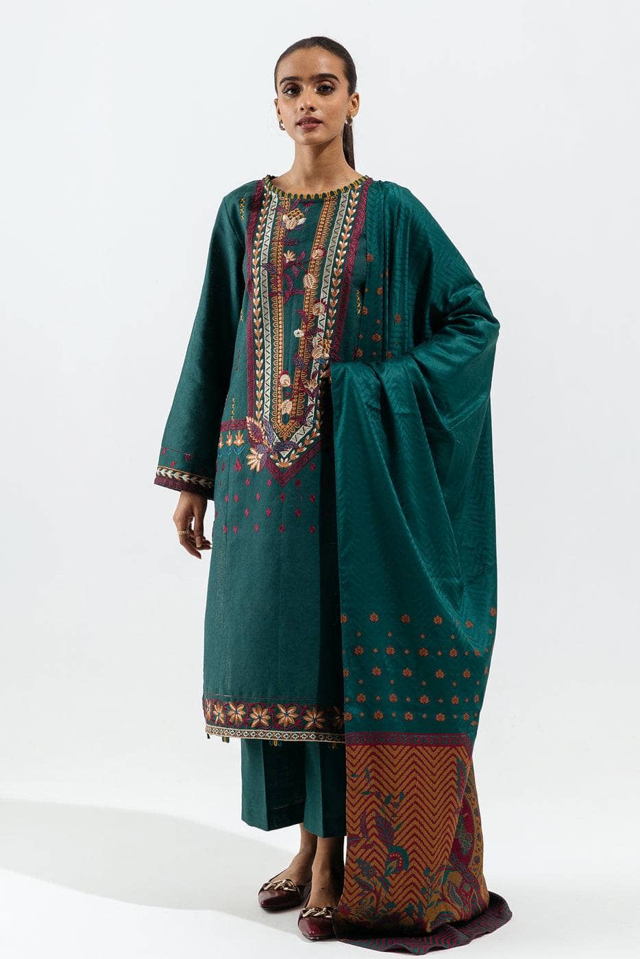 Img_beechtree_fall_winter_22_awwal_boutique