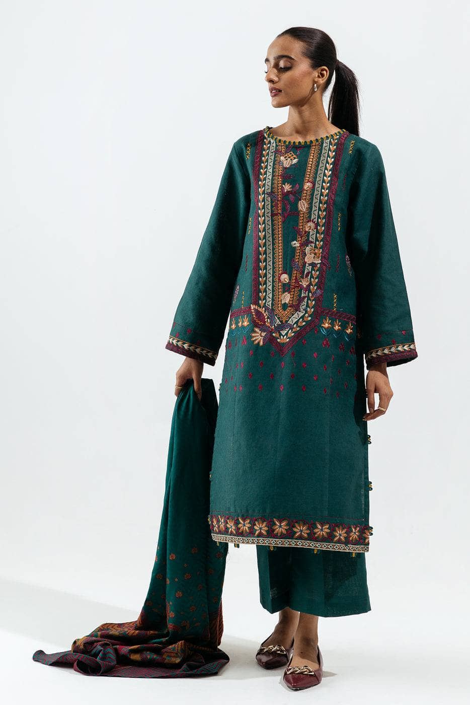 Img_beechtree_fall_winter_22_awwal_boutique