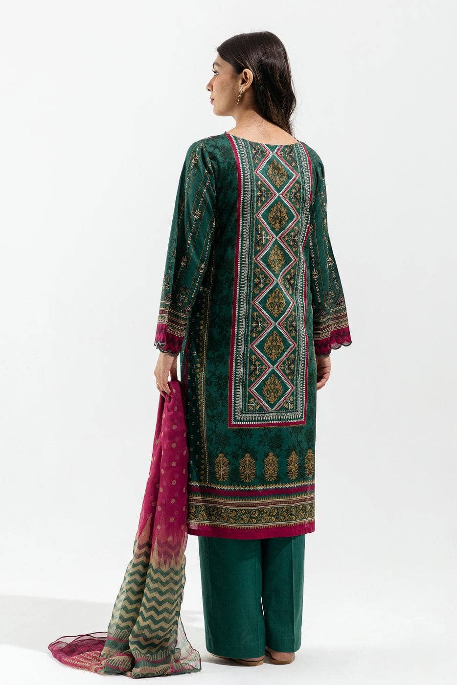 img_beechtree_lawn_23_awwal_boutique