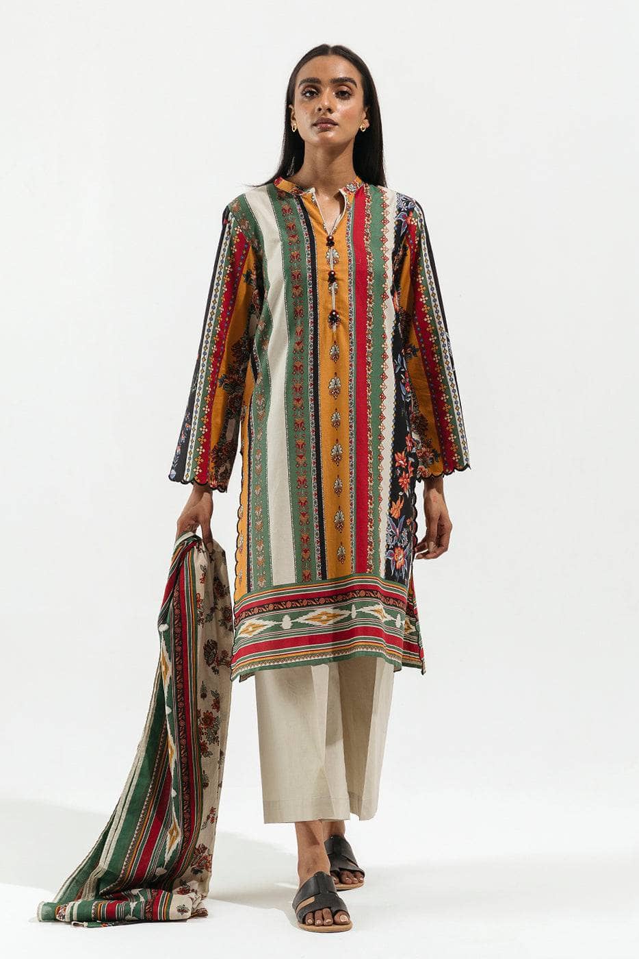 img_beechtree_lawn_23_awwal_boutique