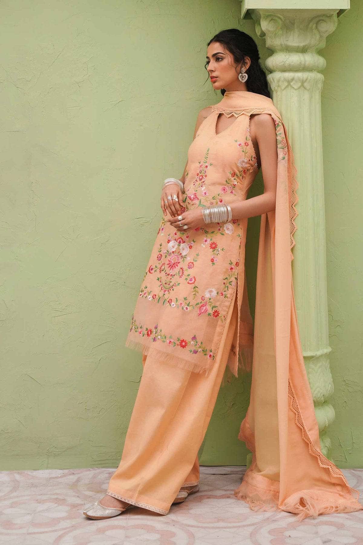 Img_zara_shahjahan_lawn_23_awwal_boutique