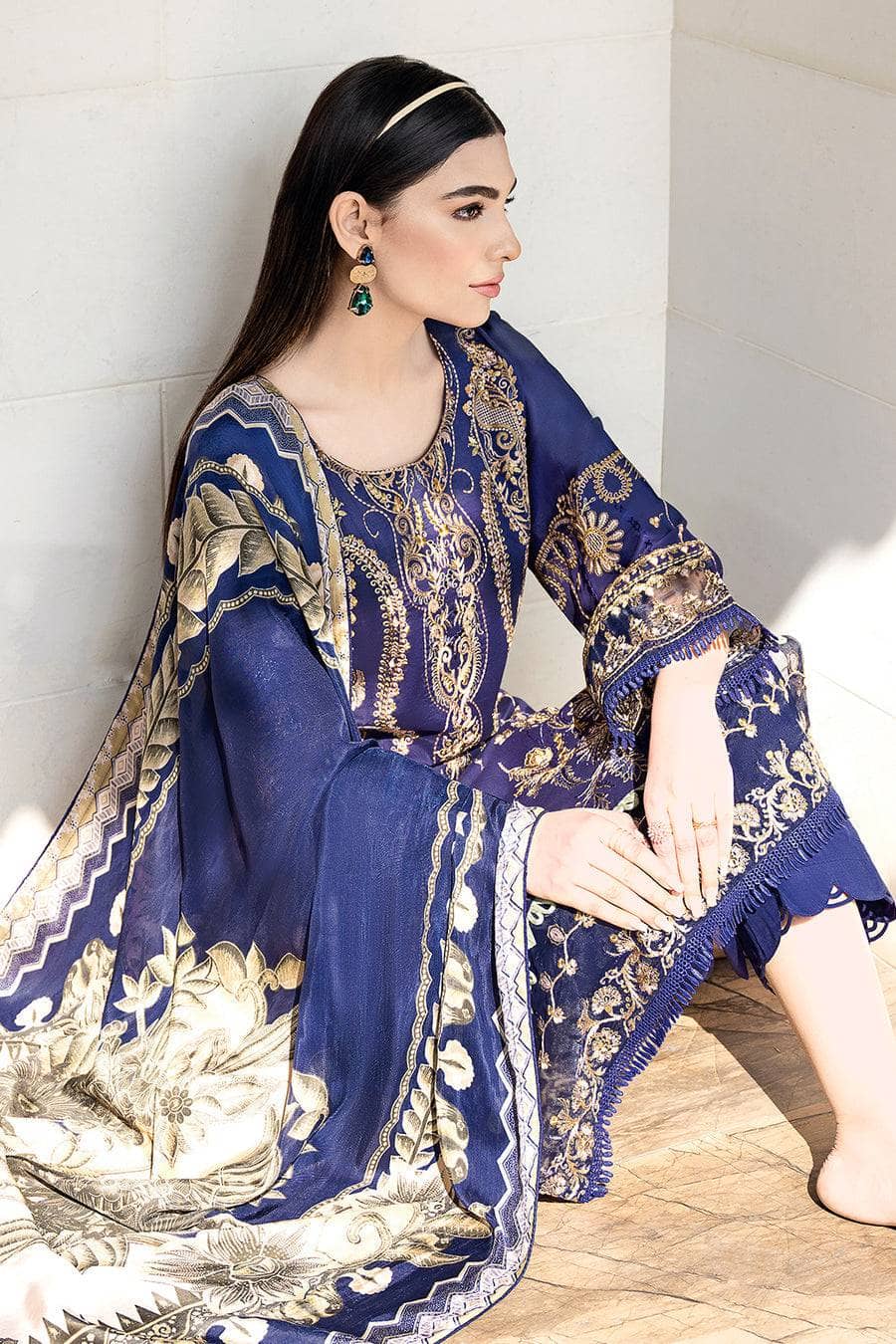 img_ramsha_andaz_lawn_23_awwal_boutique