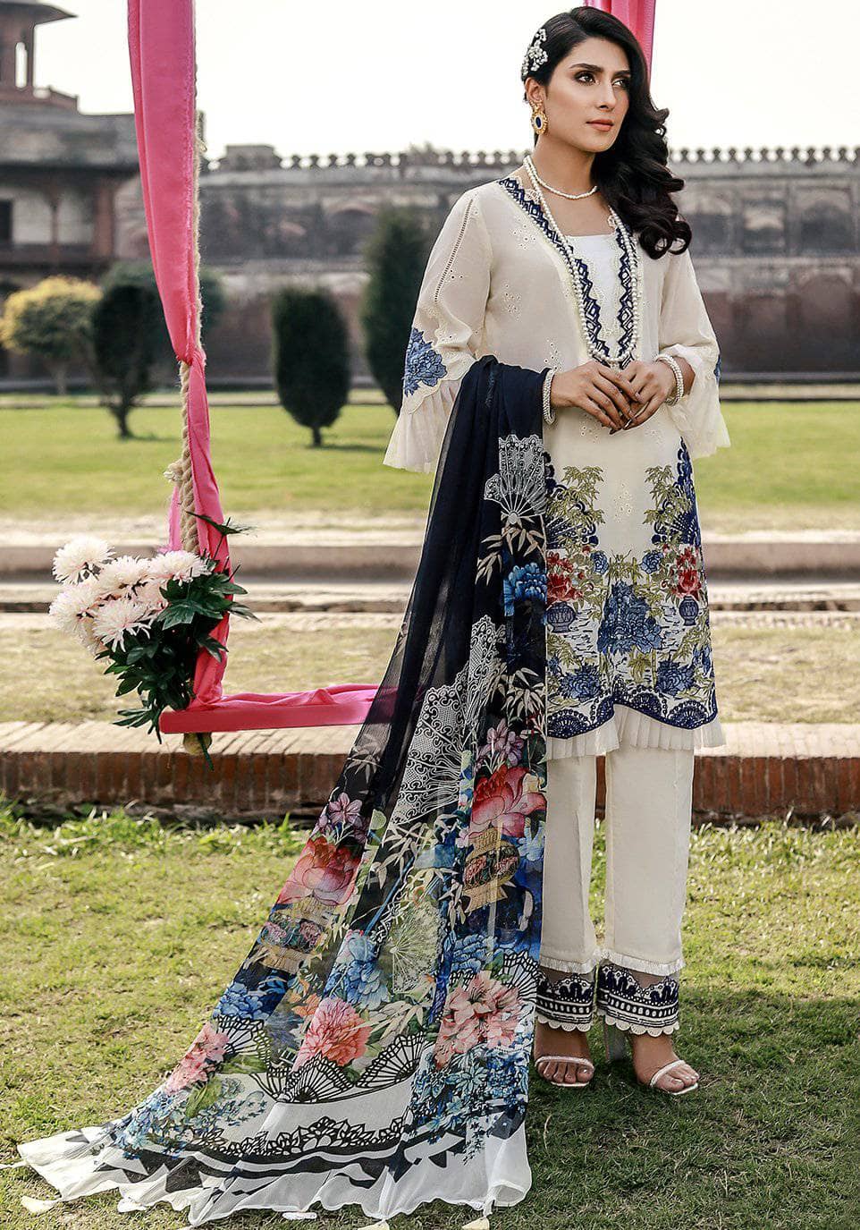 img_Elaf_festive_lawn_2021_awwal_boutique