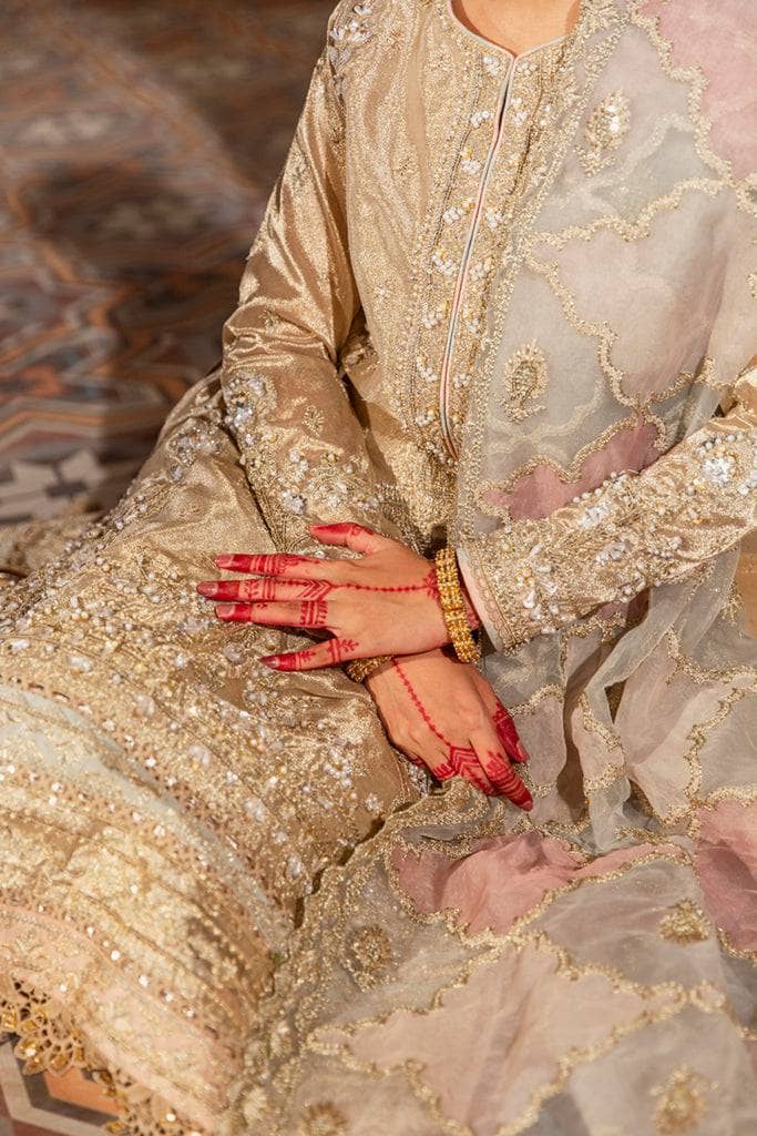 img_qalamkar_luxury_festive_formals_awwal_boutique