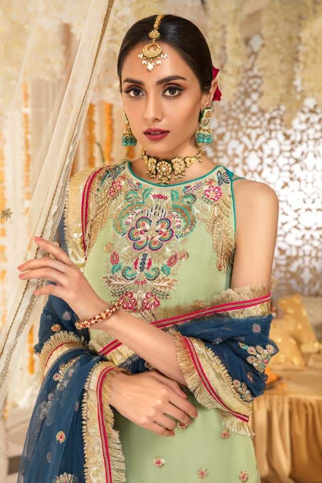 img_anaya_kamiar_rokni_wedding_mehndi_collection_amalia_awwal_boutique