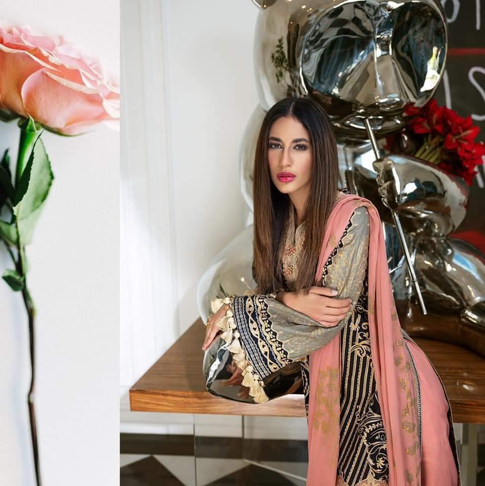 img_sana_safinaz_muzlin_lawn_collection_awwal_boutique