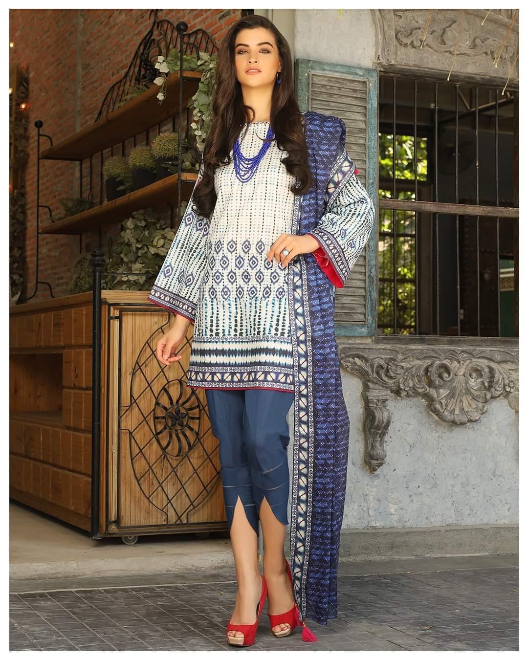 img_lsm_komal_lawn_collection_awwal_boutique