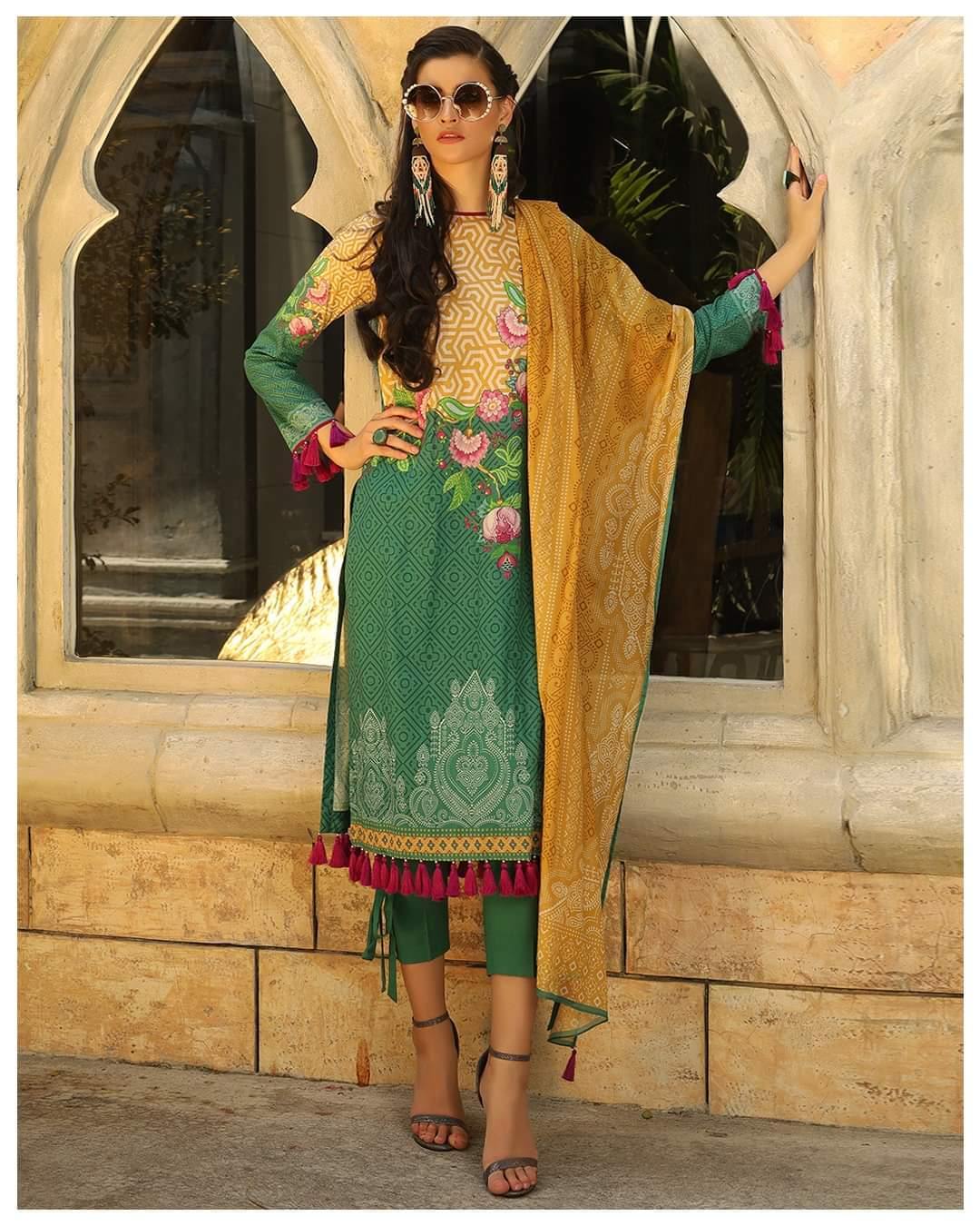 img_lsm_komal_lawn_collection_awwal_boutique