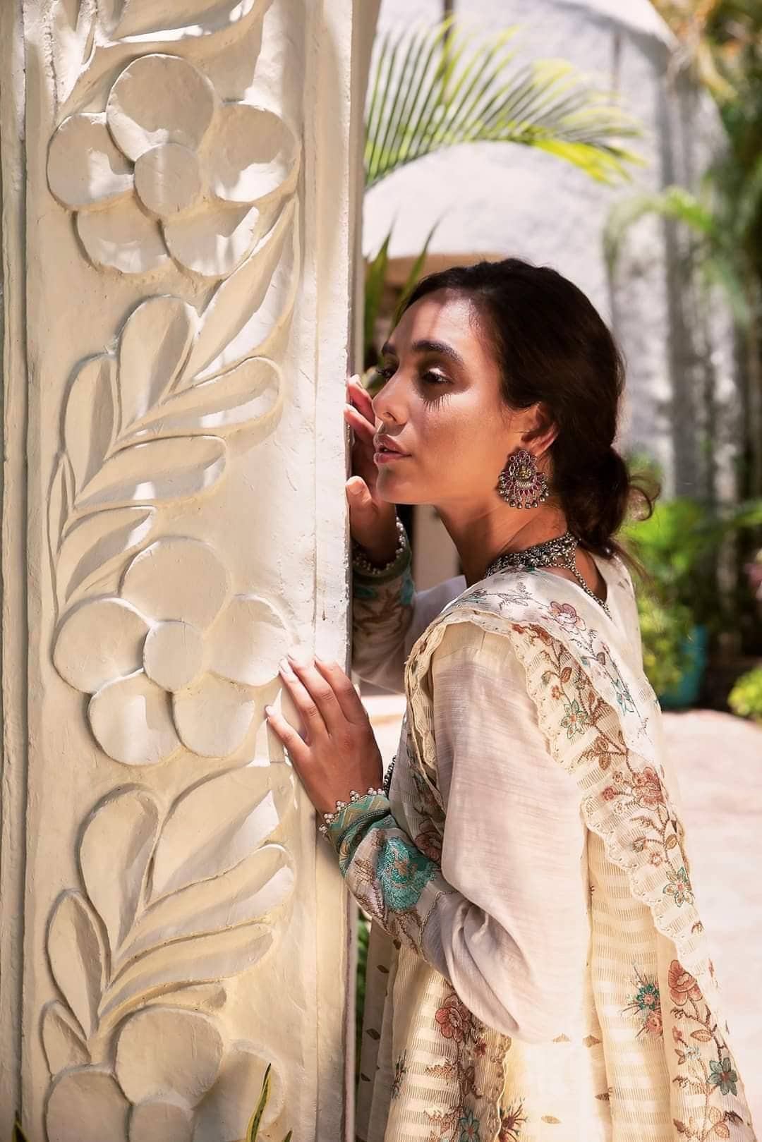 img_qalamkar_lawn_2020_awwal_boutique