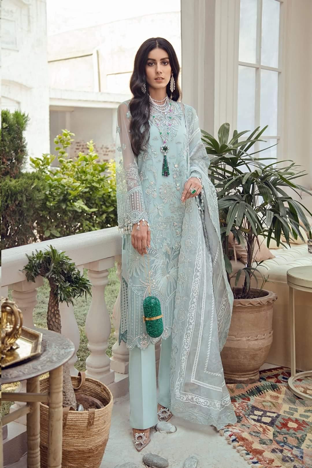 Suffuse Freesia Luxury Edition/MORENCI - AWWALBOUTIQUE