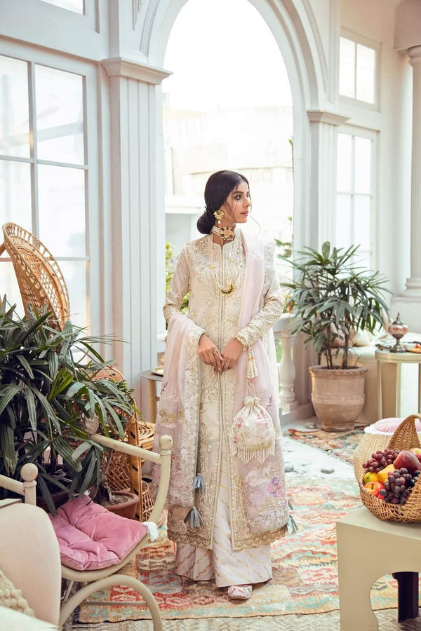 img_suffuse_freesia_luxury_wedding_edition_awwal_boutique