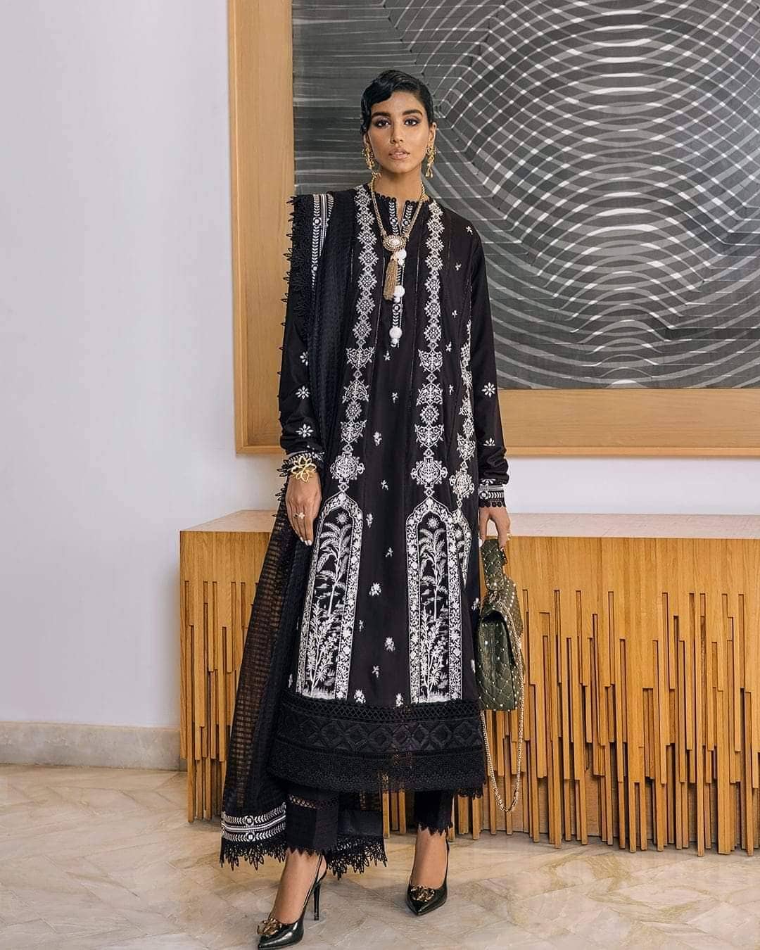 img_zaha_modern_memsaab_awwal_boutique