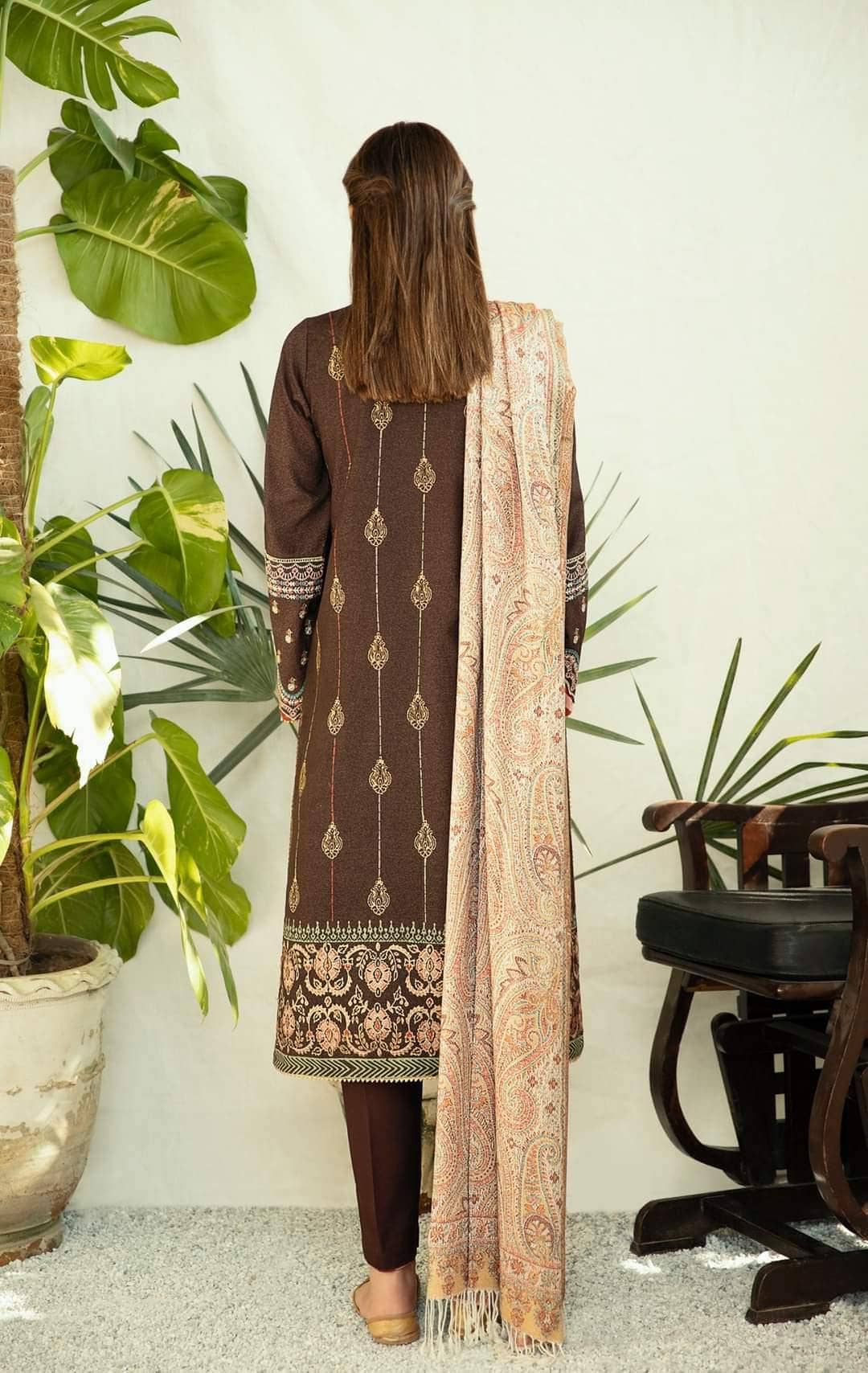 img_spotted_in_qalamkar_luxury_shawls_collection_awwal_boutique