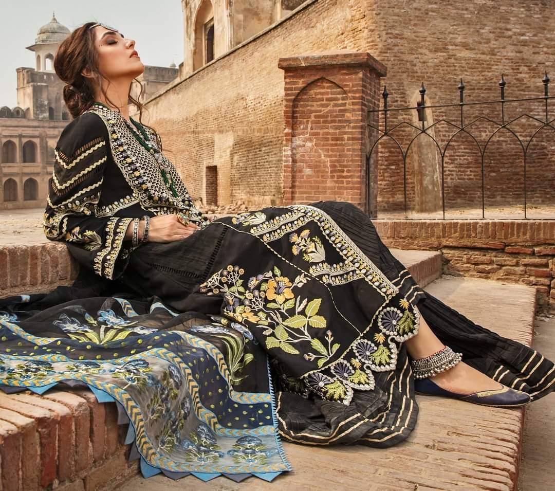 Restocked/Crimson Winter by Saira Shakira/SUNEHRA GOTA - SABLE - AWWALBOUTIQUE