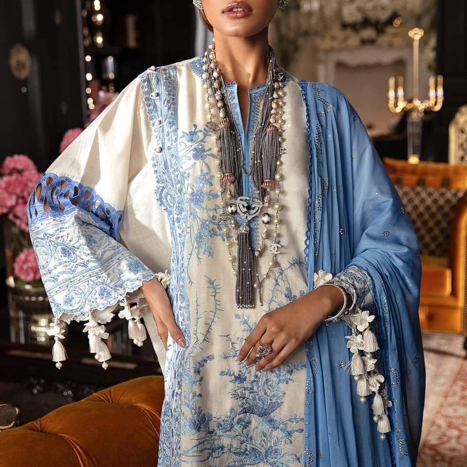 img_sana_safinaz_lawn_2021_awwal_boutique
