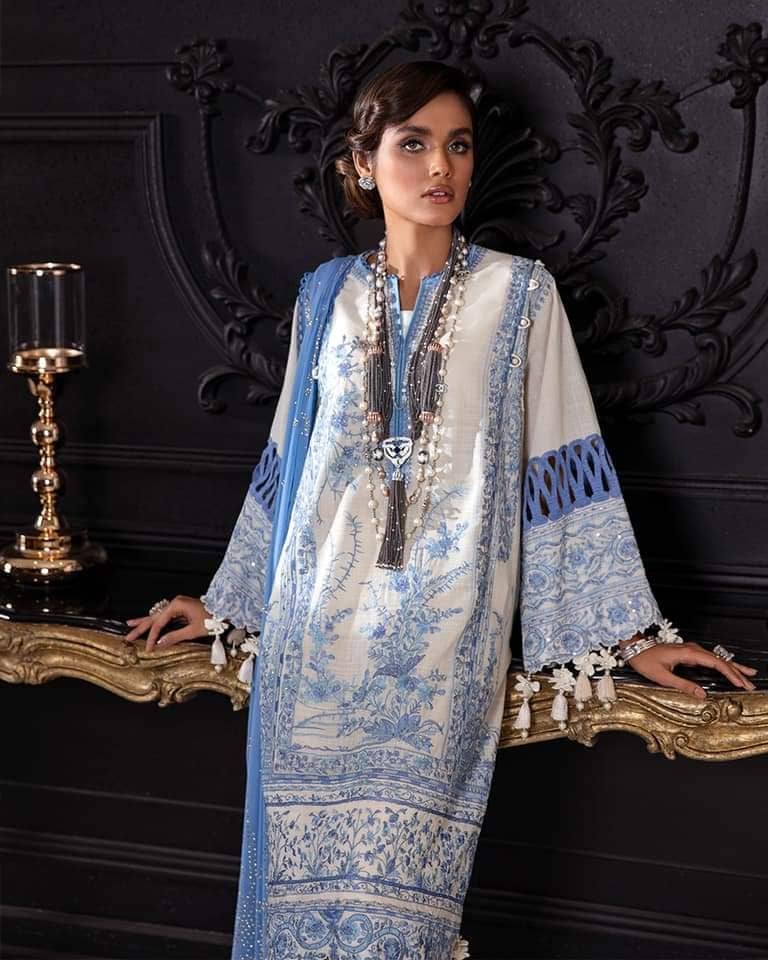 img_sana_safinaz_lawn_2021_awwal_boutique