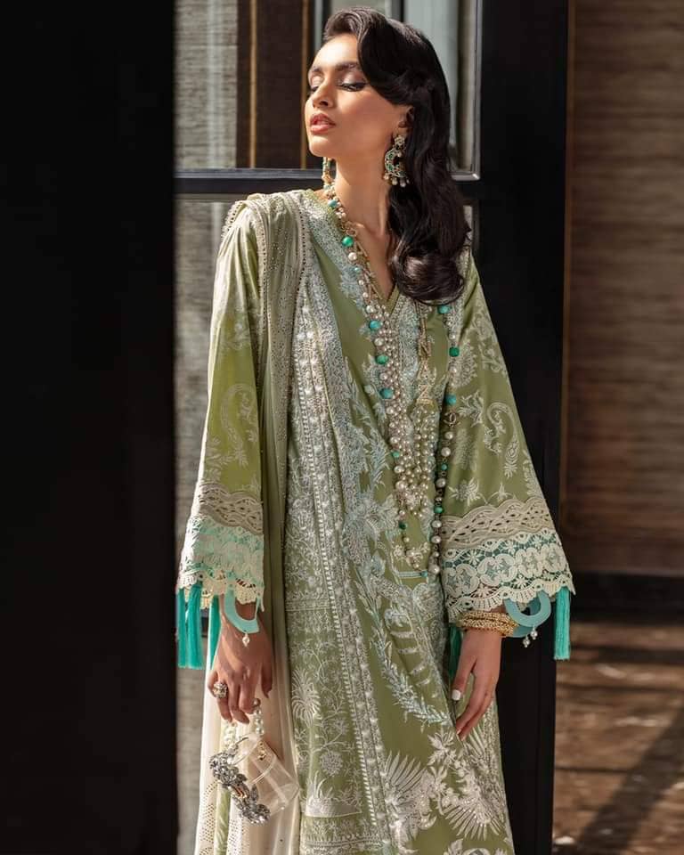 img_sana_safinaz_lawn_2021_awwal_boutique