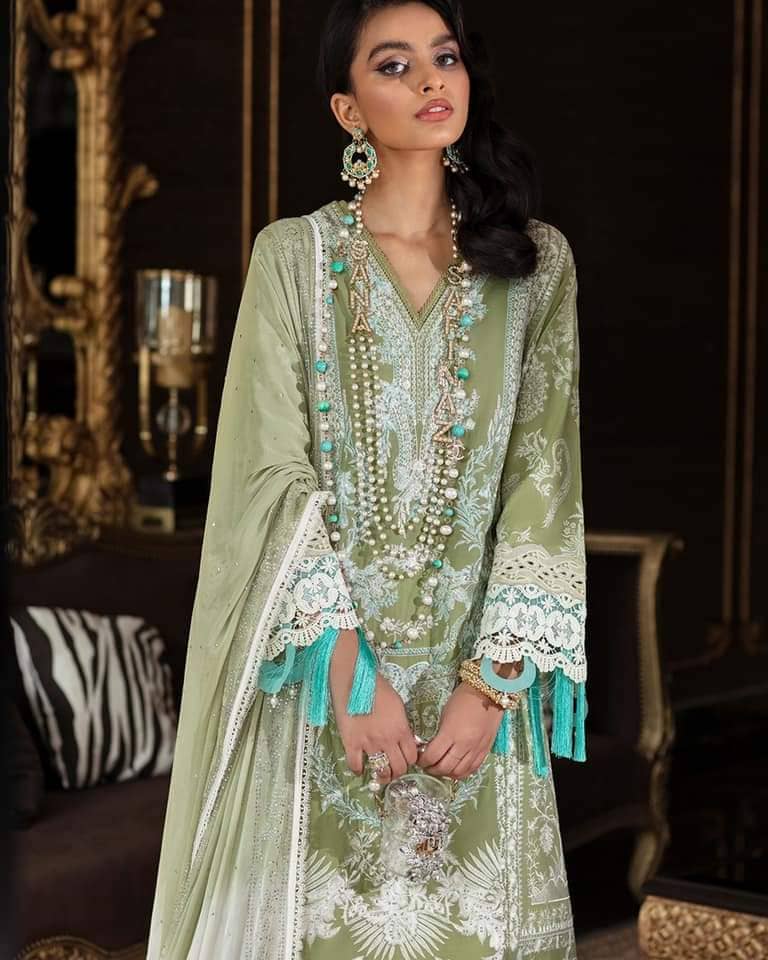 img_sana_safinaz_lawn_2021_awwal_boutique
