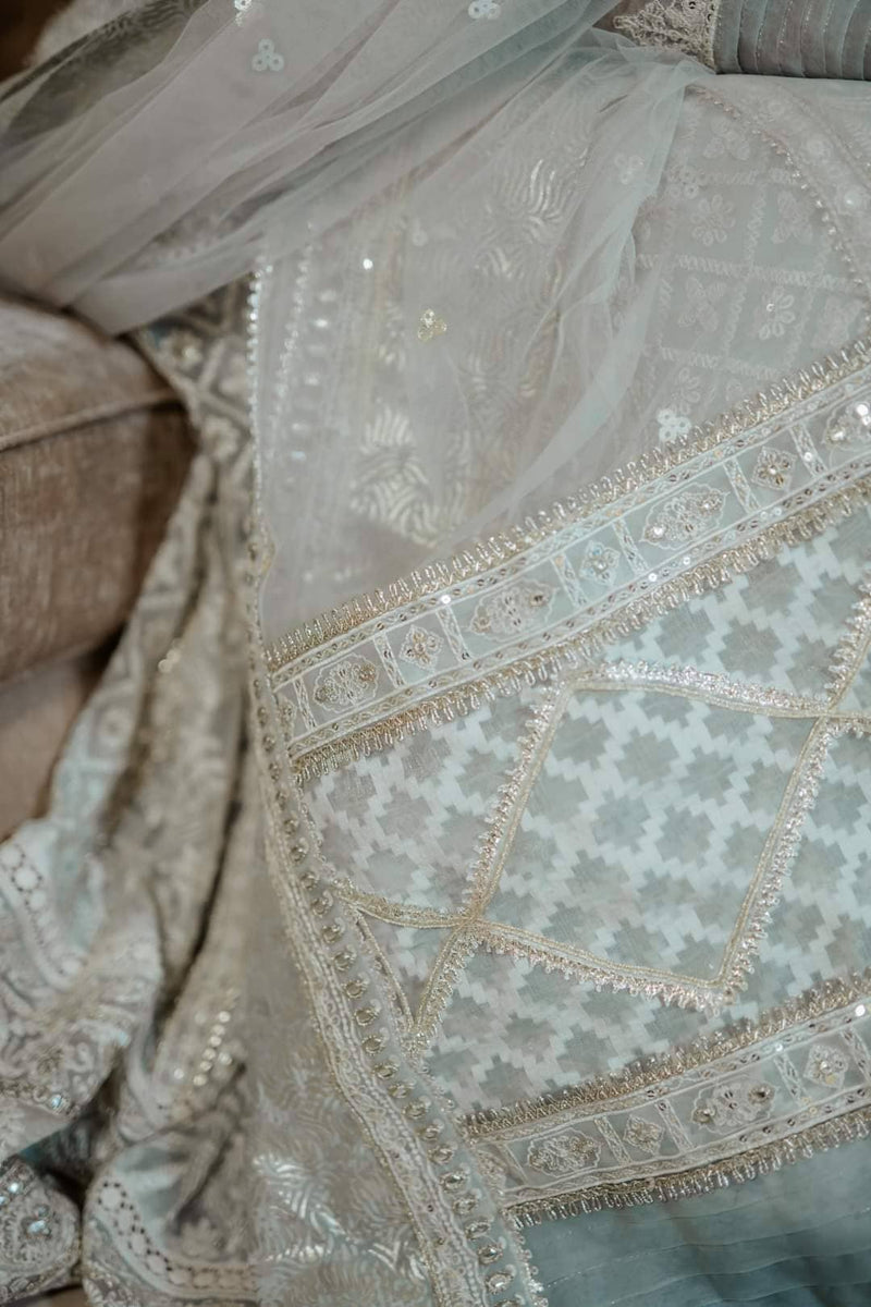 img_qalamkar_shadmani_luxury_formals_awwal_boutique