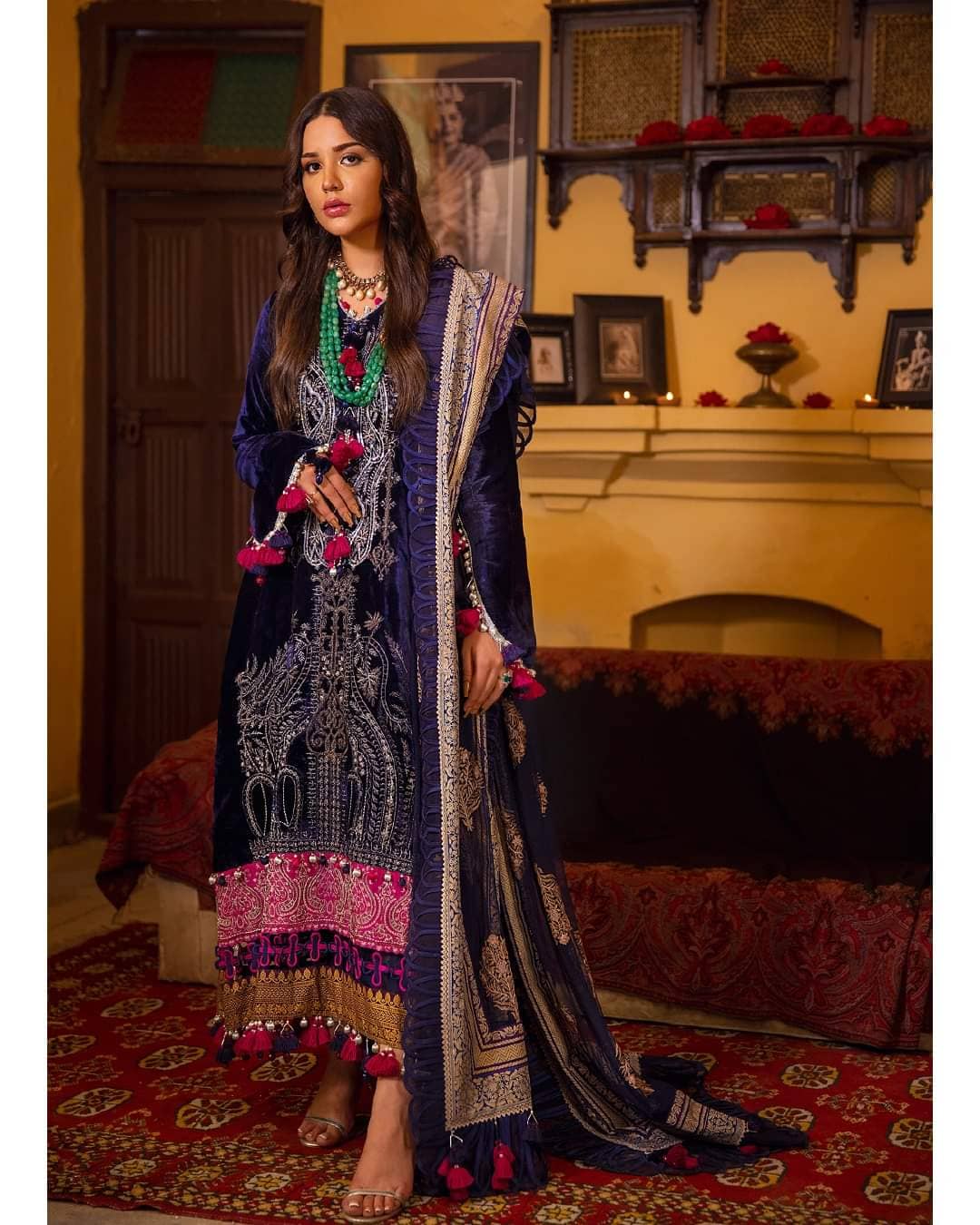 img_sana_safinaz_luxury_winter_21_awwal_boutique