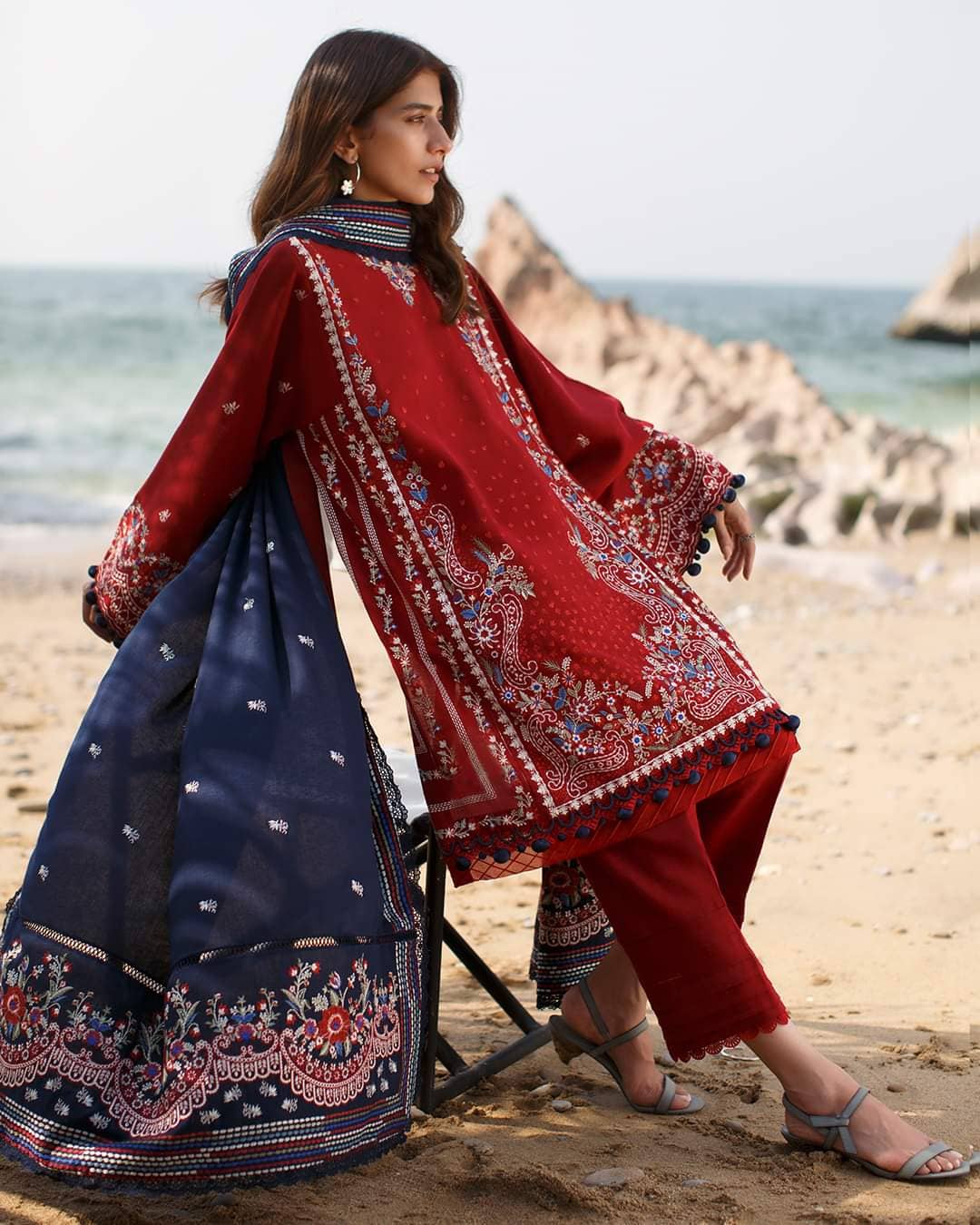 img_zaha_saleh_winter_21_awwal_boutique