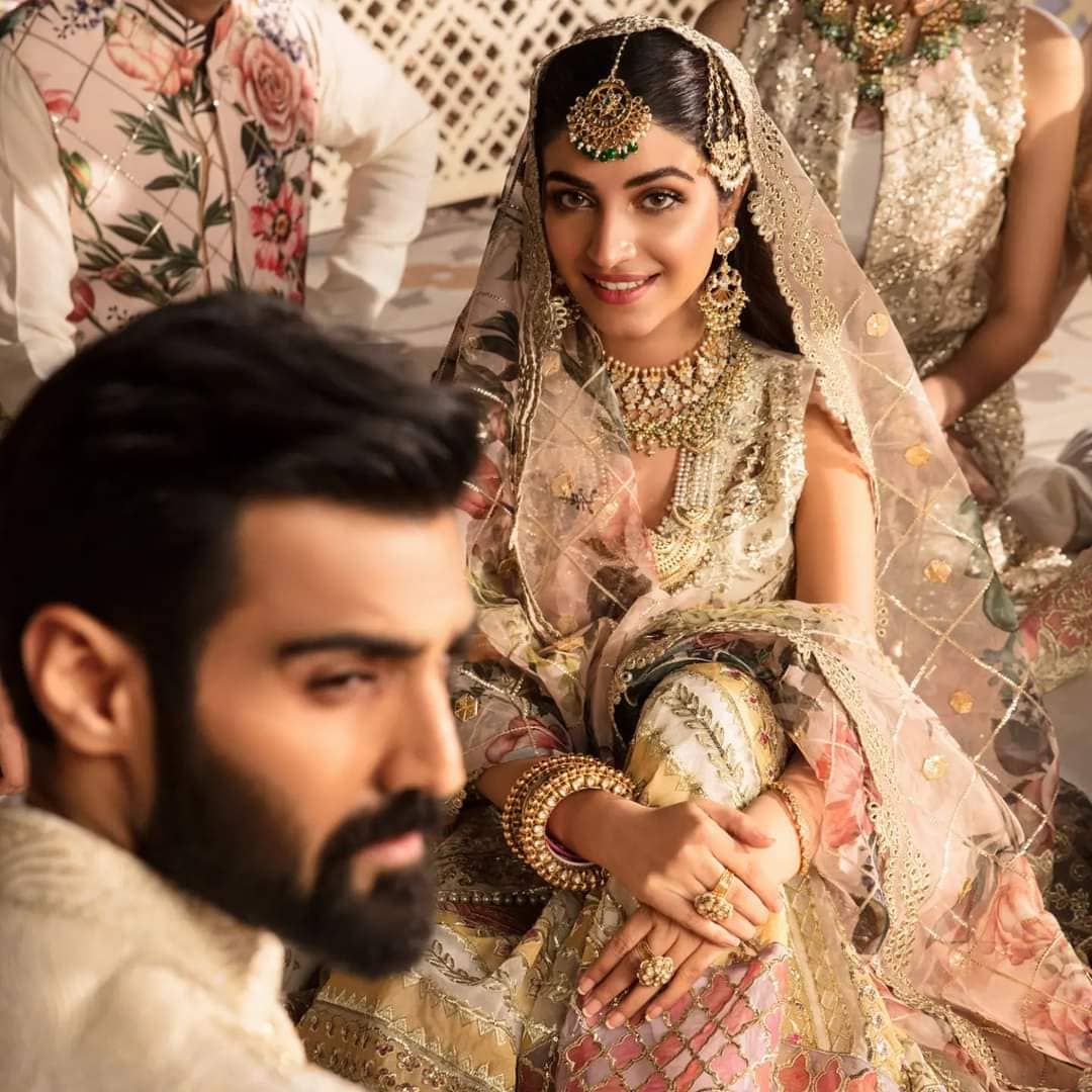 img_crimson_wedding_edition_awwal_boutique