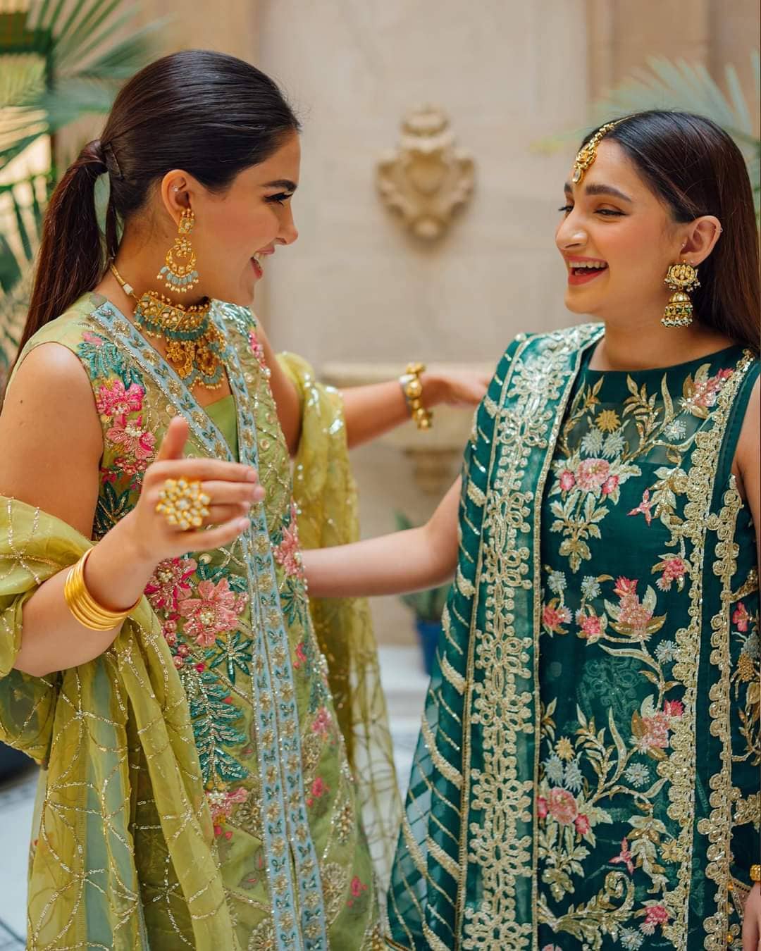 img_crimson_wedding_edition_awwal_boutique