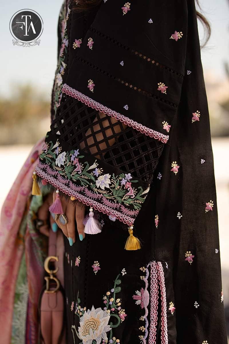 img_farah_talib_aziz_lawn_22_awwal_boutique_awwal_boutique