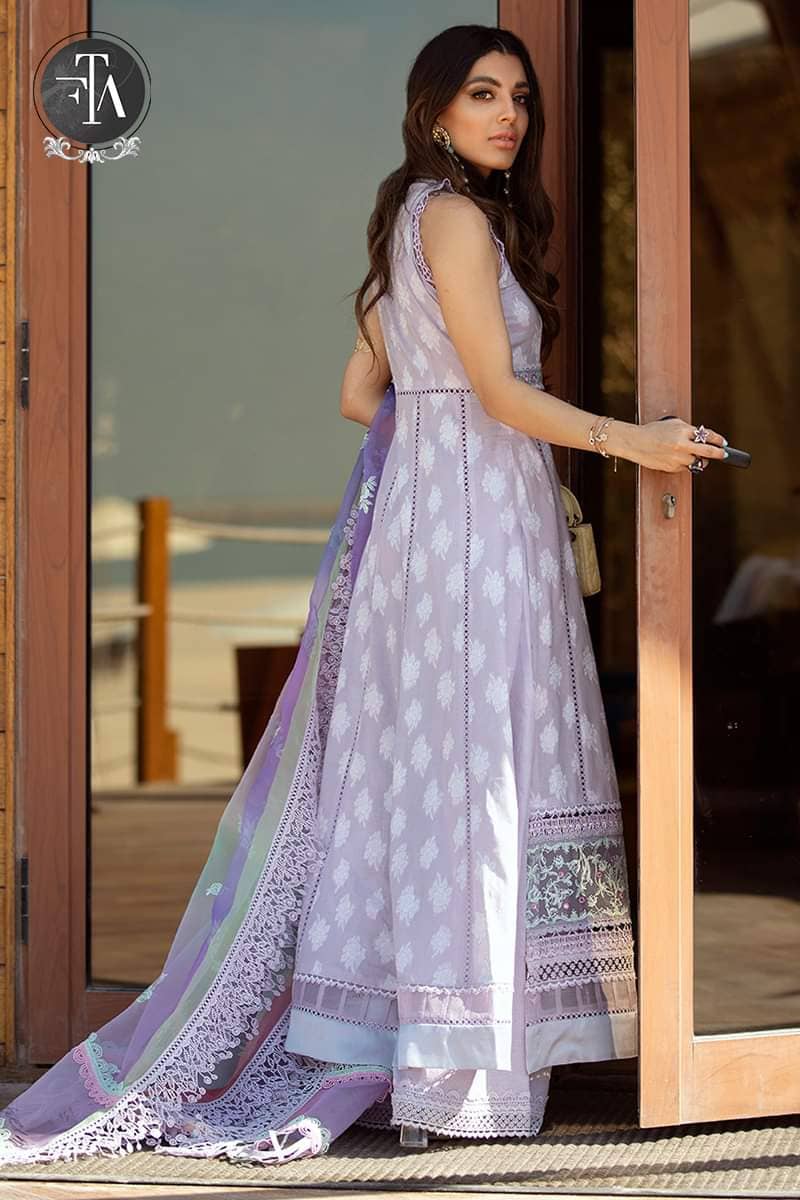 img_farah_talib_aziz_lawn_22_awwal_boutique_awwal_boutique