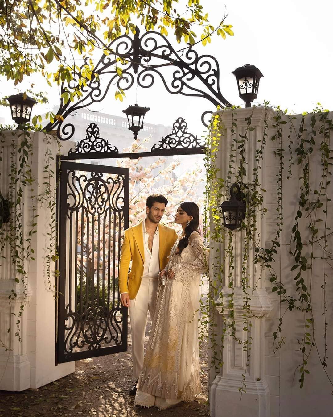 img_sana_safinaz_luxury_lawn_22_awwal_boutique