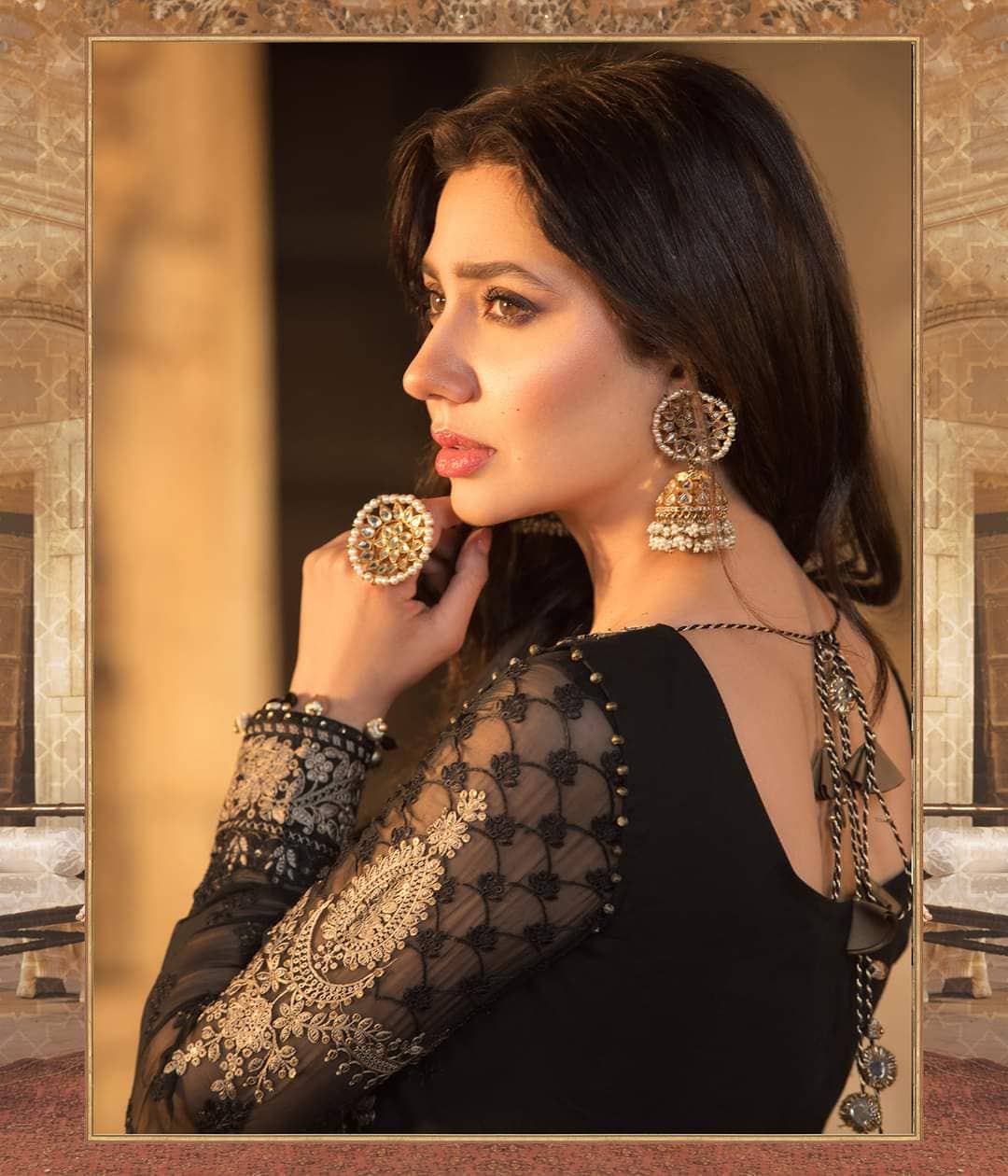 img_maria_b_lawn_22_awwal_boutique