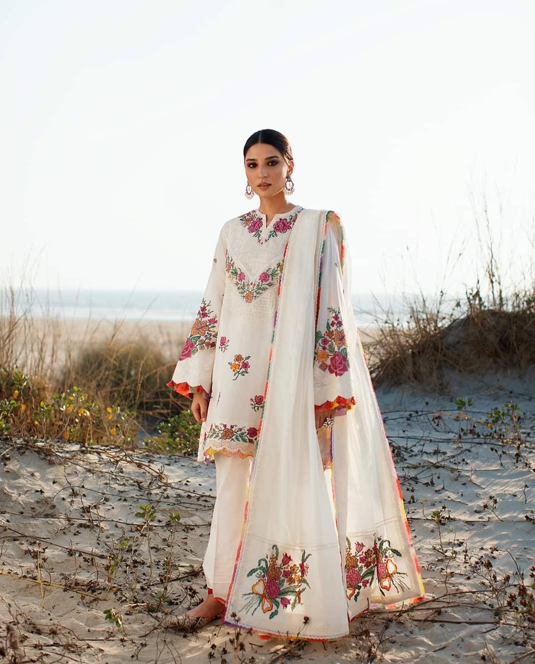 img_zaha_lawn_22_awwal_boutique