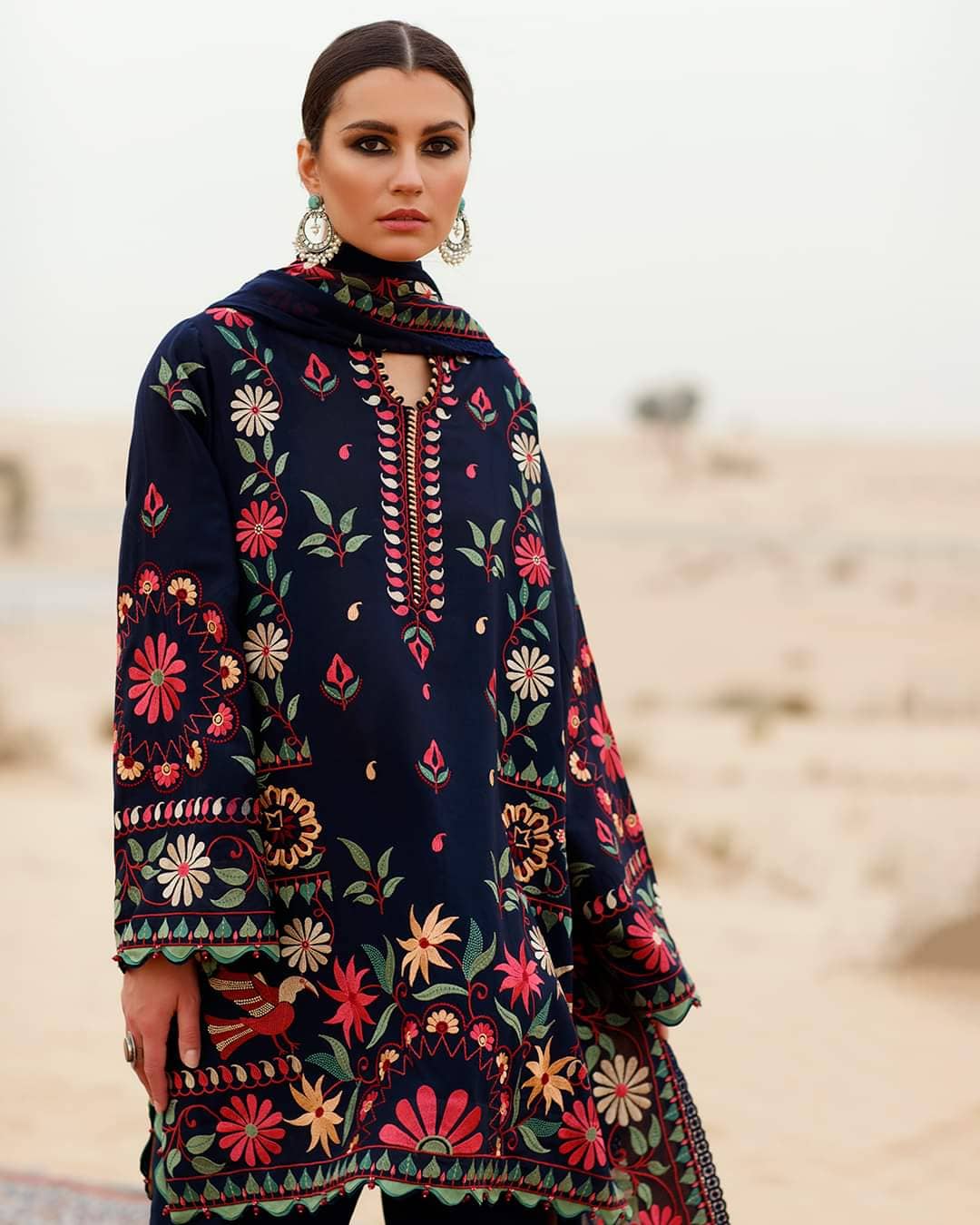 img_zaha_lawn_22_awwal_boutique