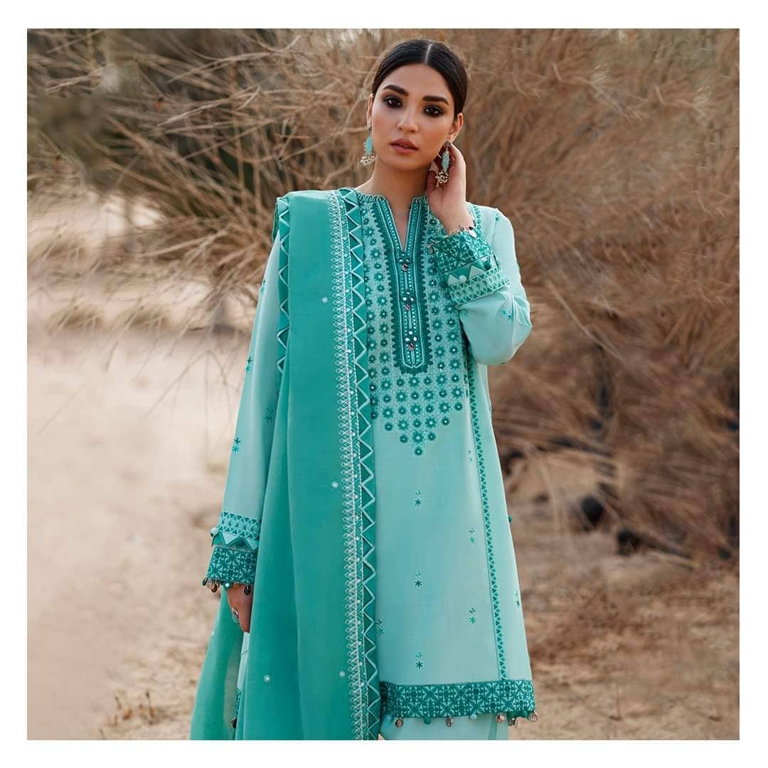 img_zaha_lawn_22_awwal_boutique