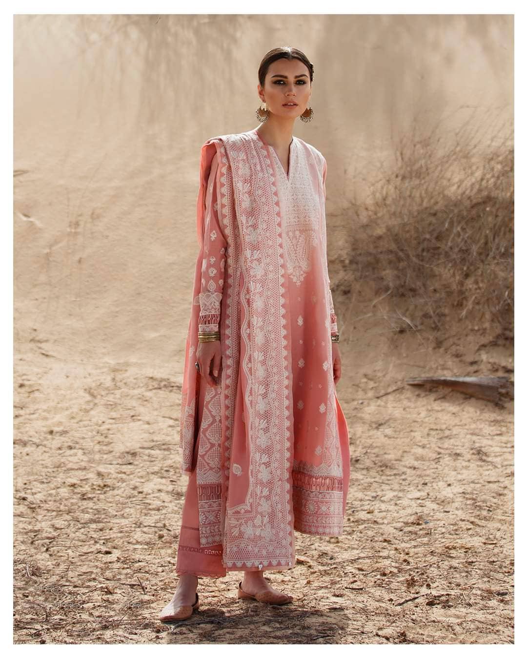 img_zaha_lawn_22_awwal_boutique