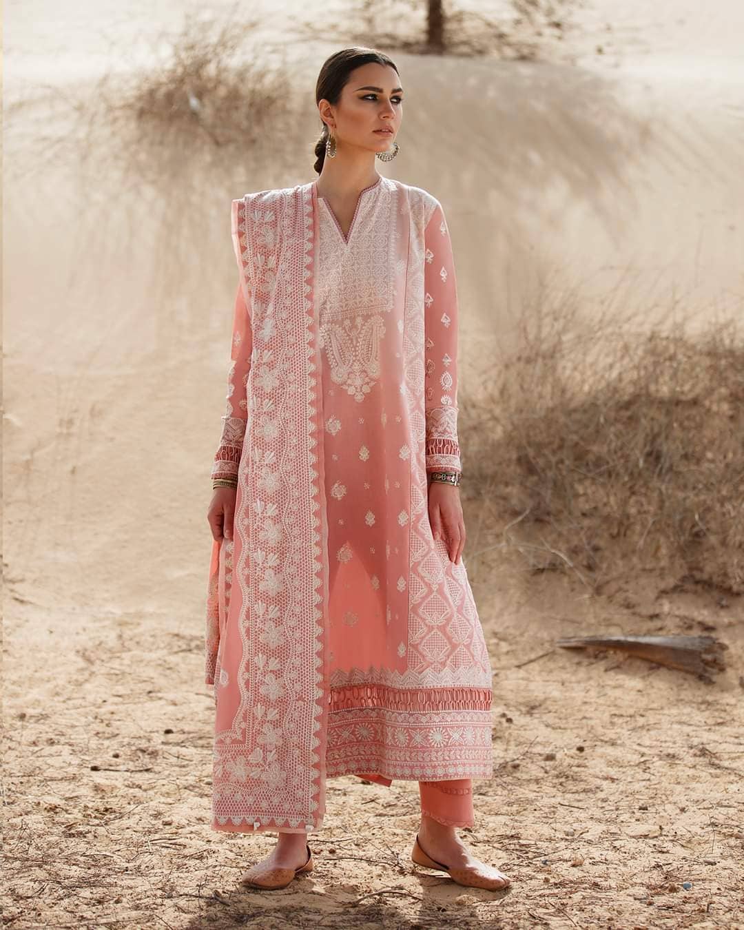 img_zaha_lawn_22_awwal_boutique