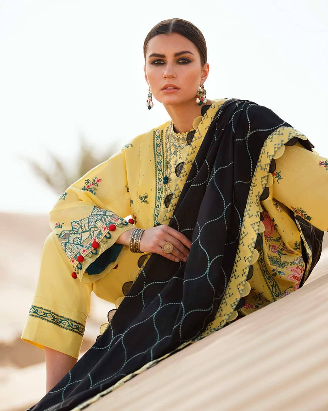 img_zaha_lawn_22_awwal_boutique