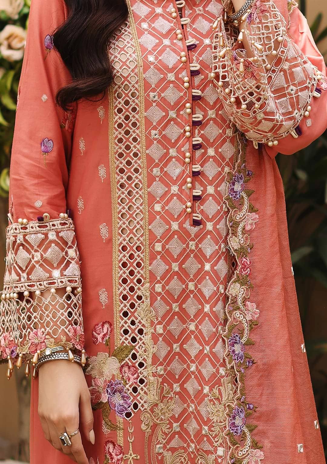 img_elaf_luxury_lawn_22_awwal_boutique