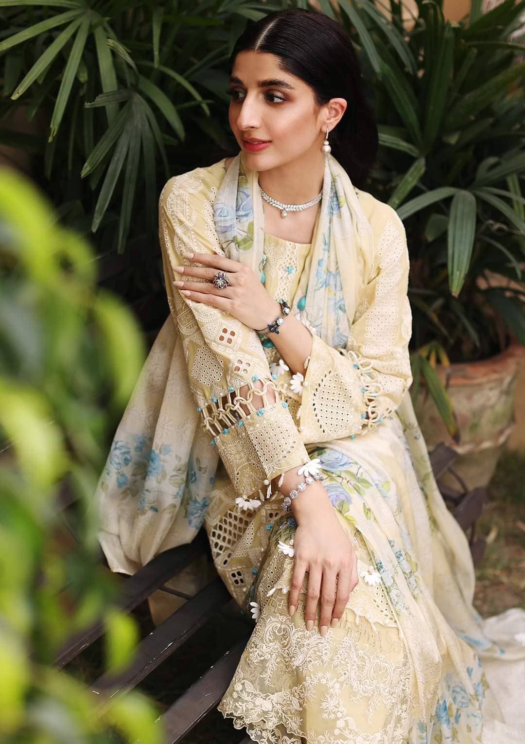 img_elaf_luxury_lawn_22_awwal_boutique