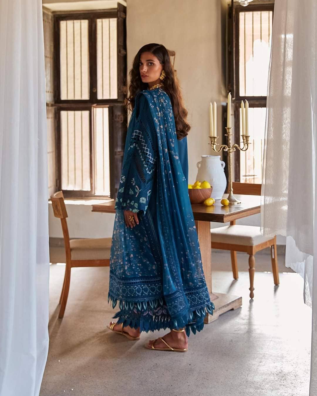 img_suffuse_lawn_collection_22_awwal_boutique