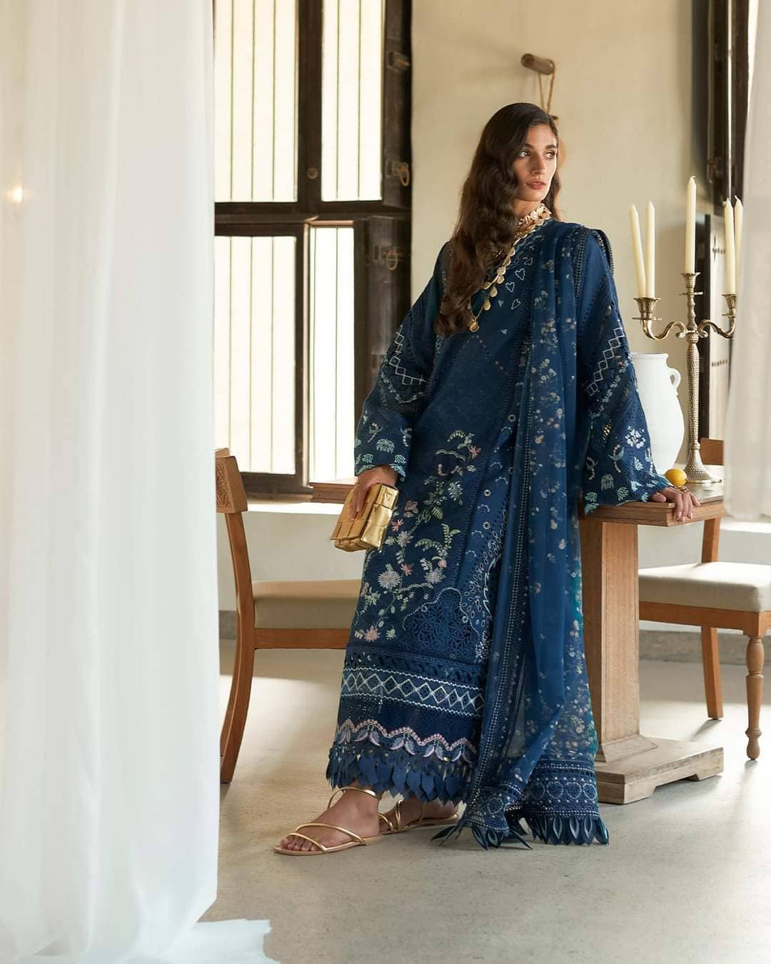 img_suffuse_lawn_collection_22_awwal_boutique