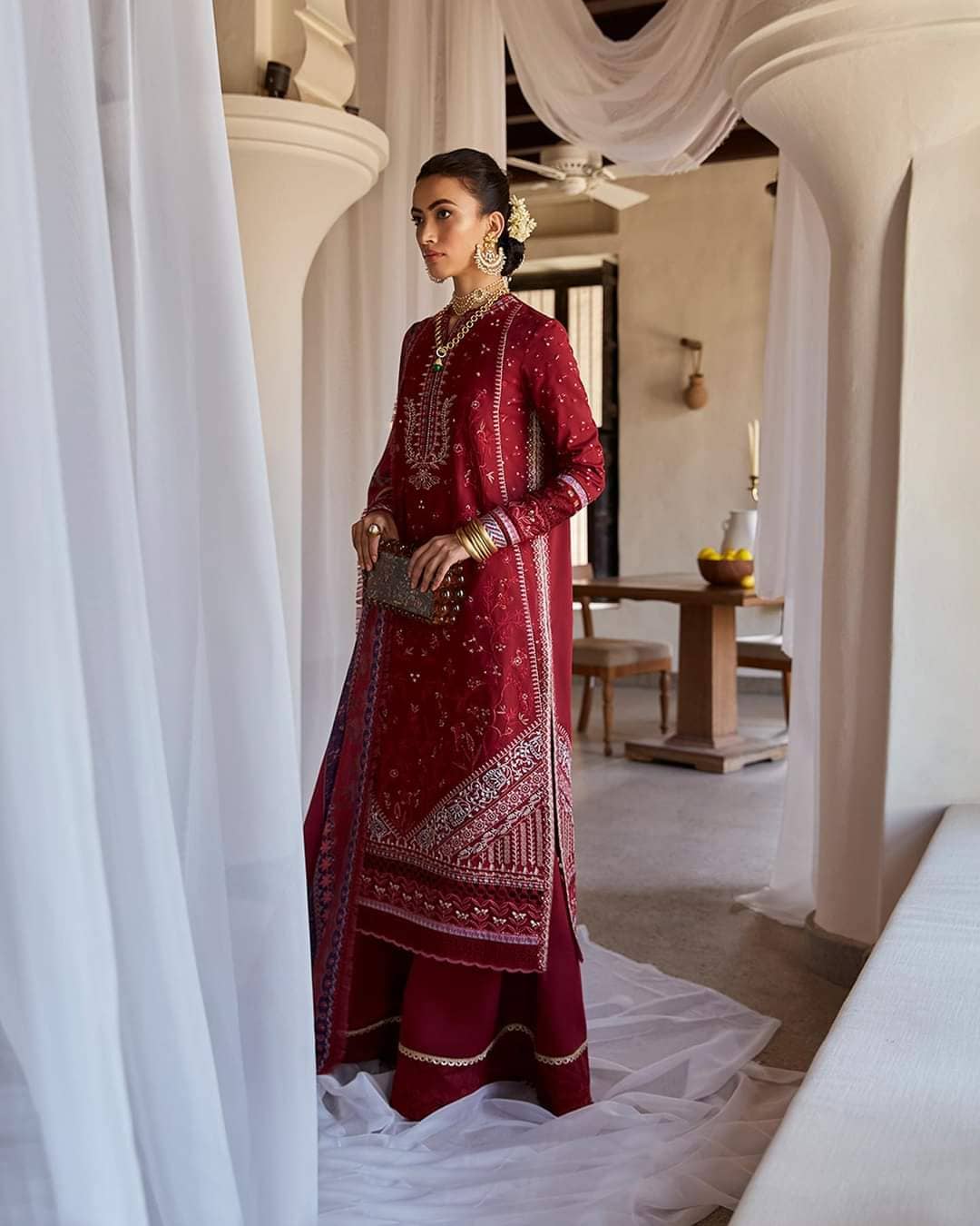 img_suffuse_lawn_collection_22_awwal_boutique