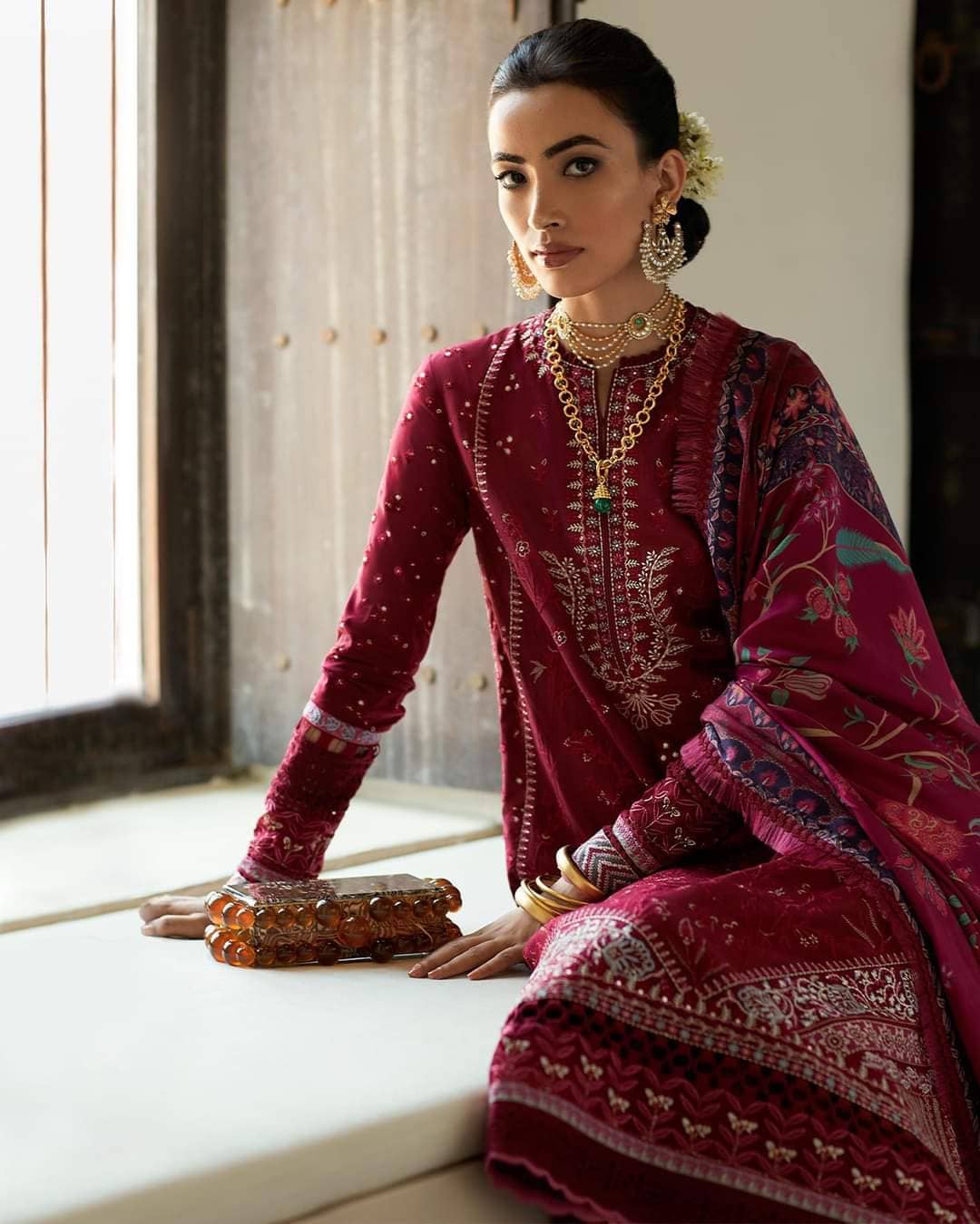 img_suffuse_lawn_collection_22_awwal_boutique