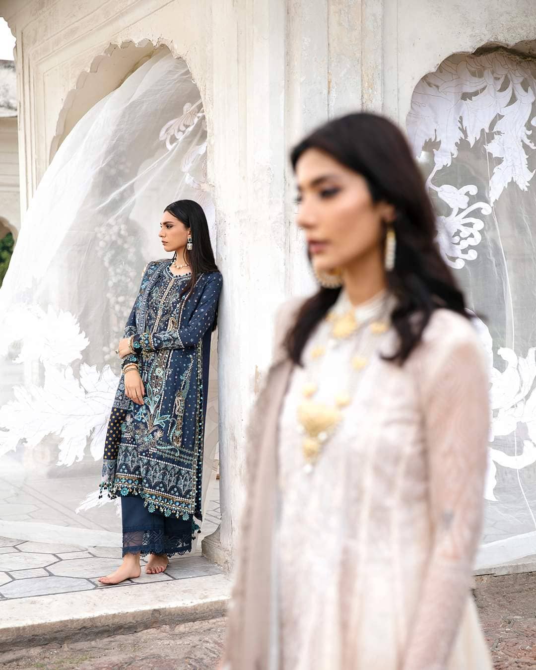 img_sana_safinaz_winter_luxury_awwal_boutique