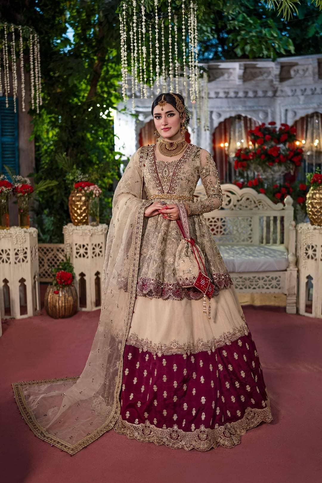 img_maria_osama_khan_wedding_edition_awwal_boutique