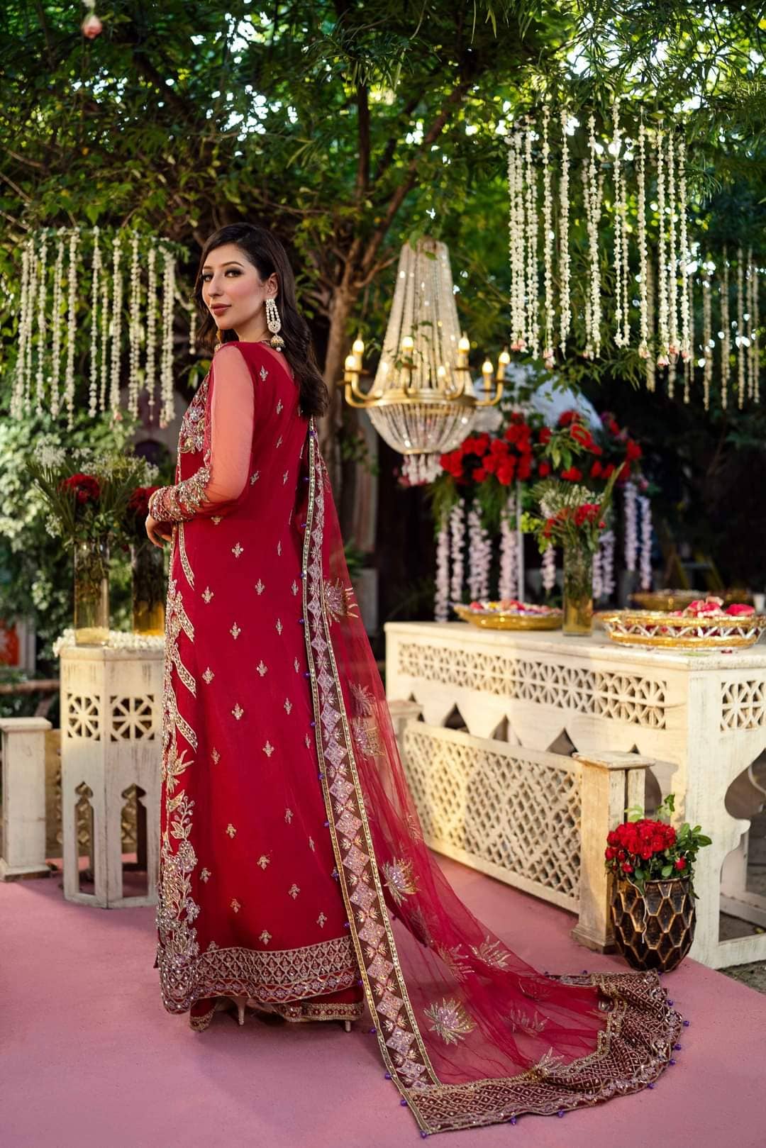 img_maria_osama_khan_wedding_edition_awwal_boutique