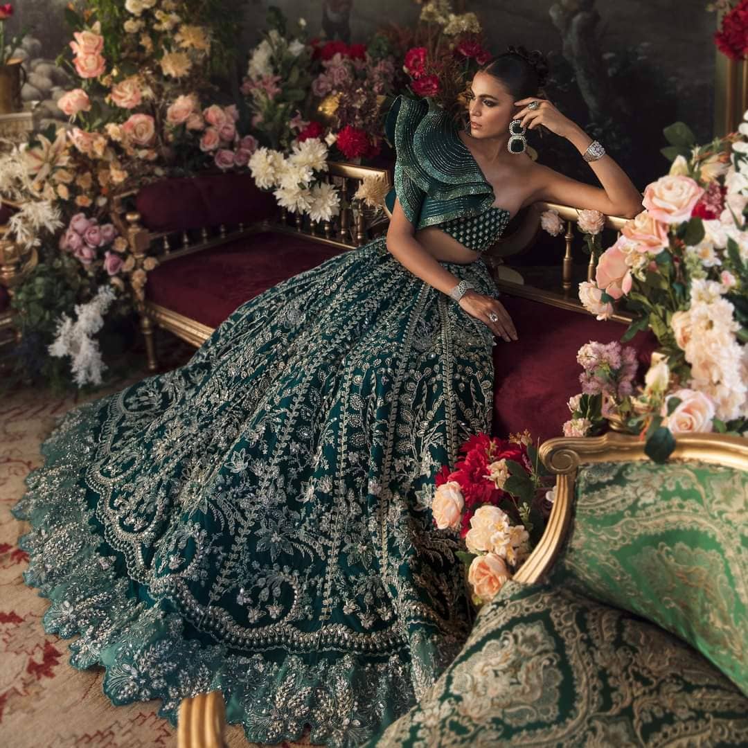 Img_republic_womens_wear_wedding_lehanga_awwal_boutique