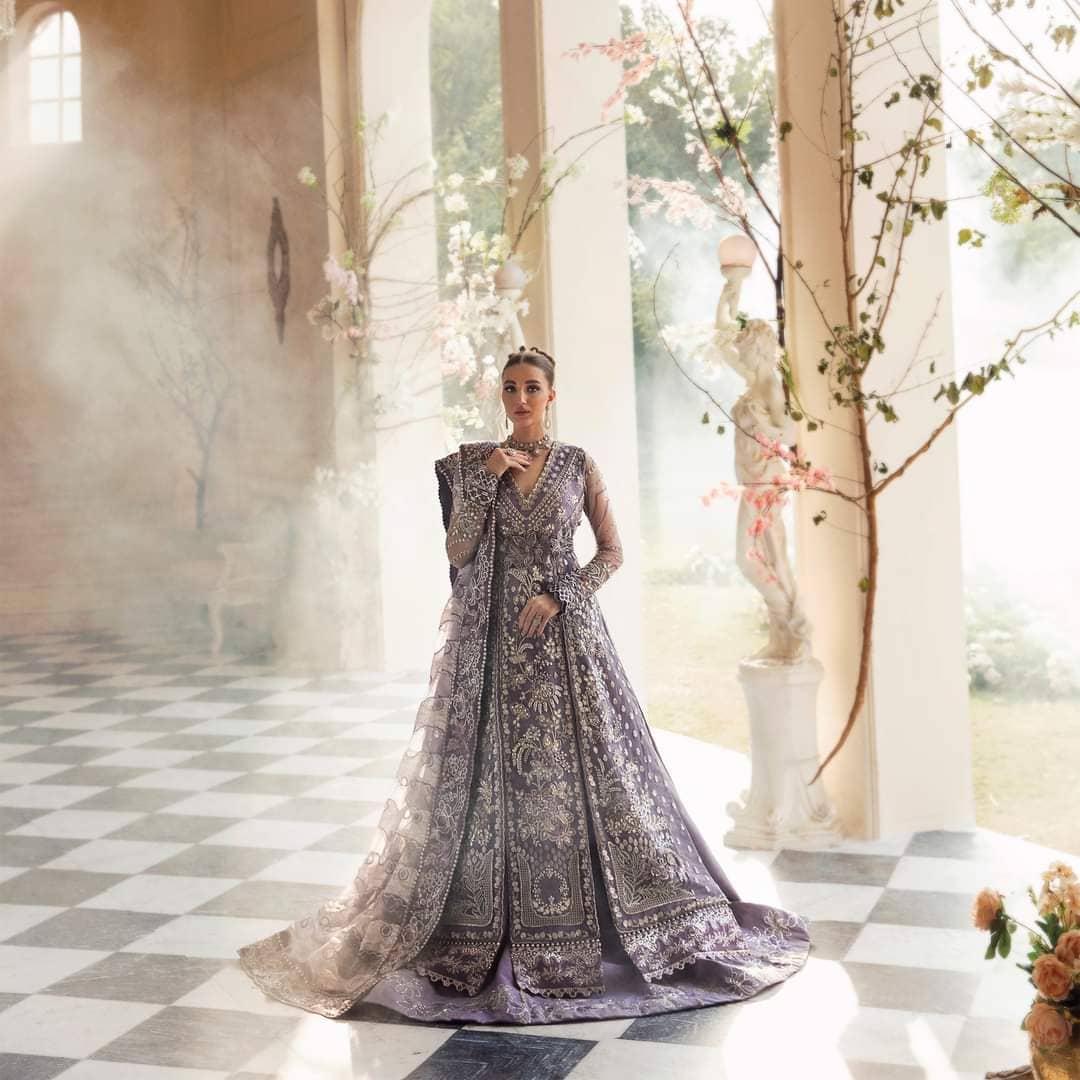 Img_republic_womens_wear_wedding_lehanga_awwal_boutique