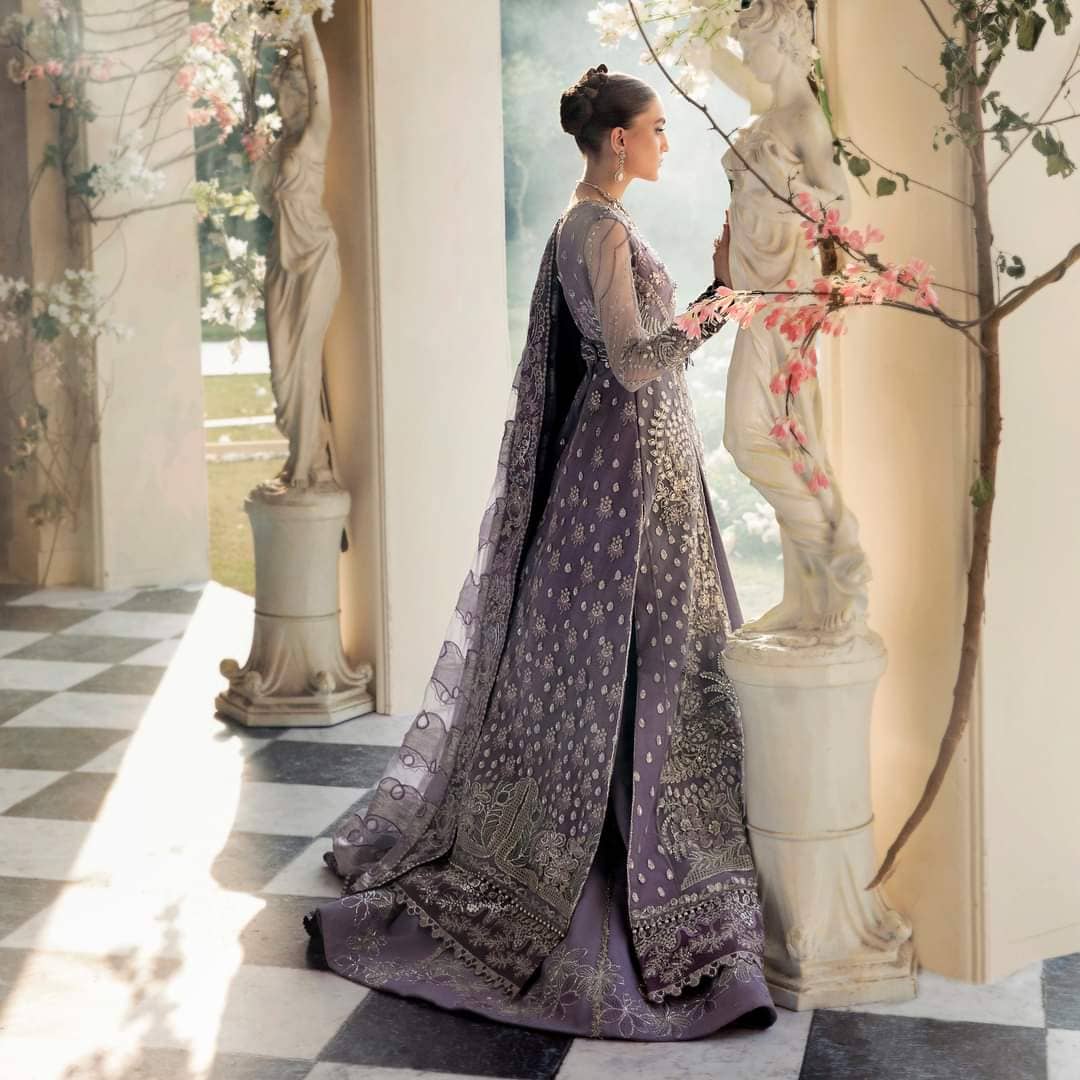 Img_republic_womens_wear_wedding_lehanga_awwal_boutique