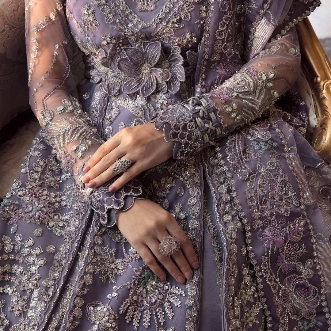 Img_republic_womens_wear_wedding_lehanga_awwal_boutique